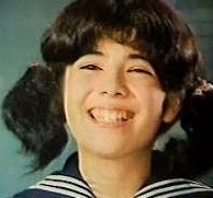 キャロライン洋子.jpg